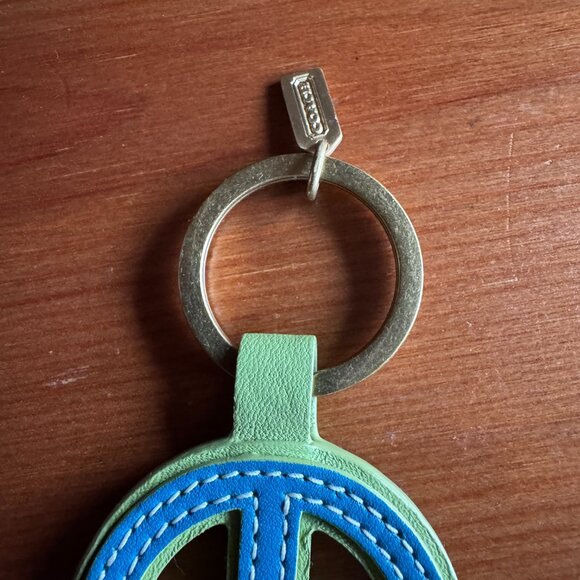 Vintage Coach Authentic Two Sided Peace Sign Key Chain - Picture 5 of 7